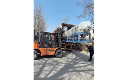 PLA發(fā)泡顆粒機(jī)裝車(chē)發(fā)往臺(tái)灣